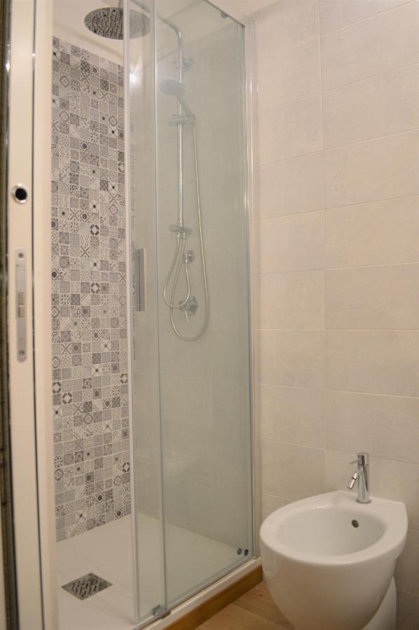 Domu 600 - Suite Mini Appartamento Cagliari Centro Storico Экстерьер фото
