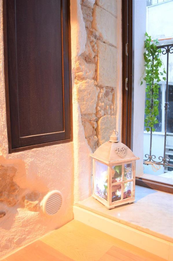 Domu 600 - Suite Mini Appartamento Cagliari Centro Storico Экстерьер фото